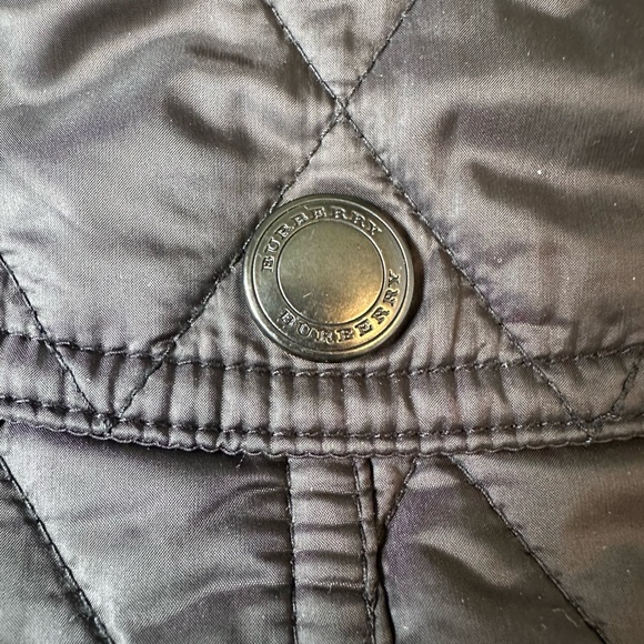 Burberry Brit Finsbridge Short Quilted Jacket - Picture 8 of 8